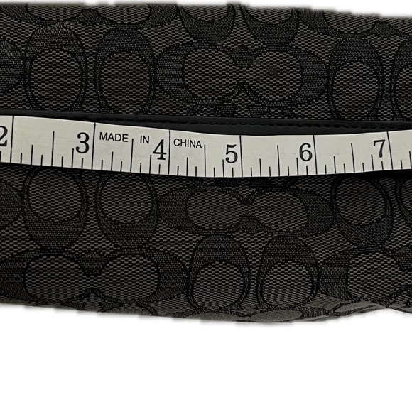 Coach 36314 Dufflette in
Signature Jacquard Leather
Black Smoke EUC - Picture 9 of 16